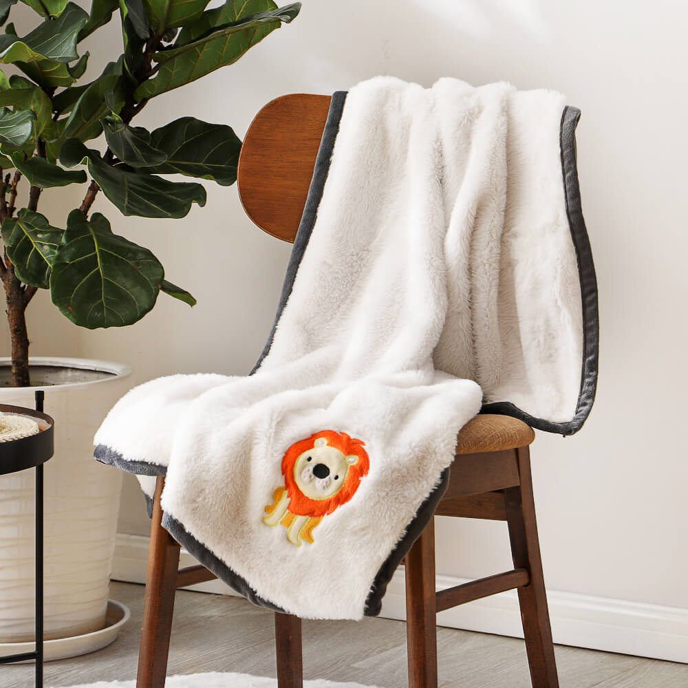 RKS-0059 Lovely Embroidery Lion Baby and kids’ Blanket