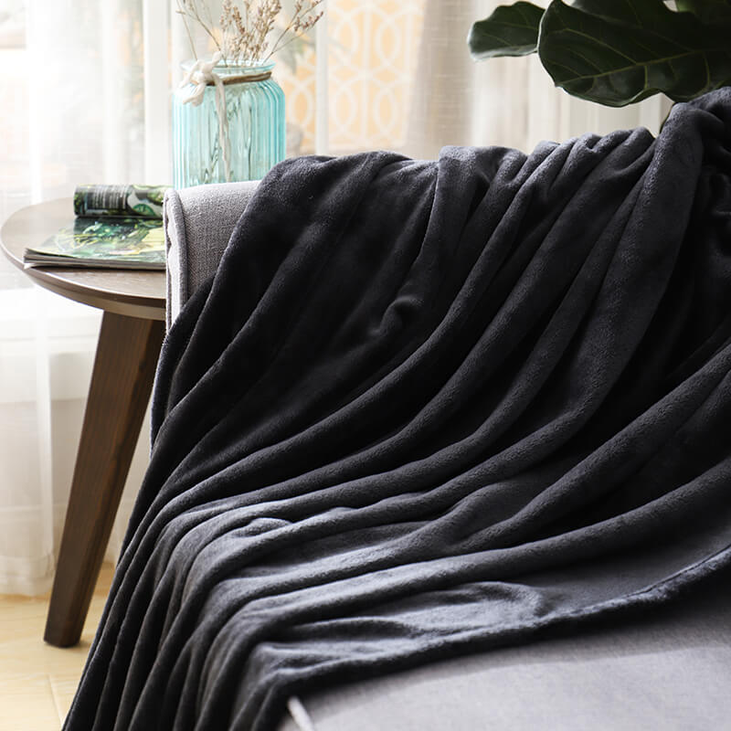 RKS-0193 Luxurious Gift Packing Polyester Black Flannel Blanket